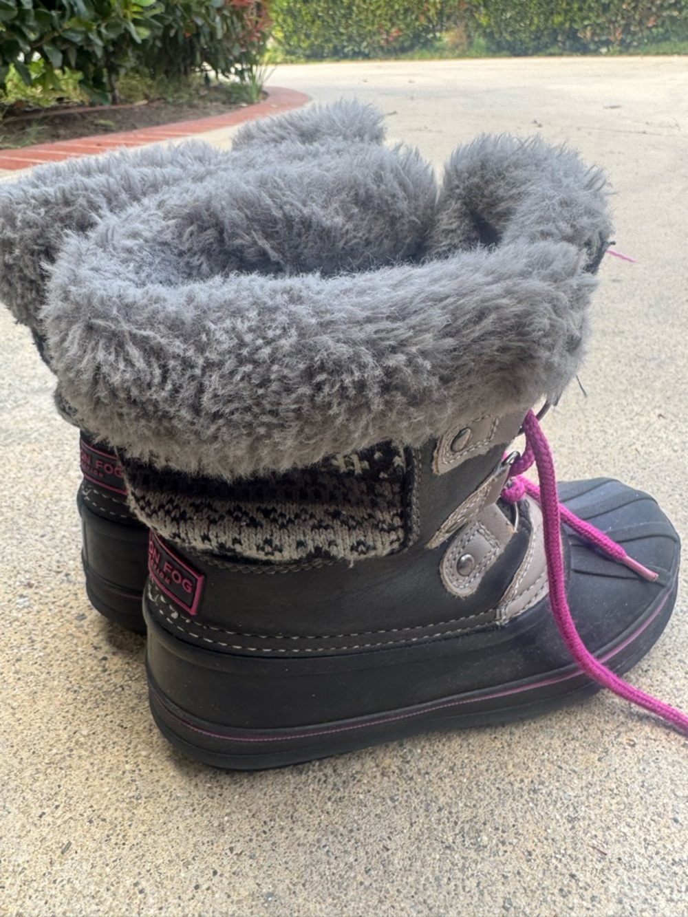 LONDON FOG Girls Tottenham Cold Weather Warm Lined Snow Boot
